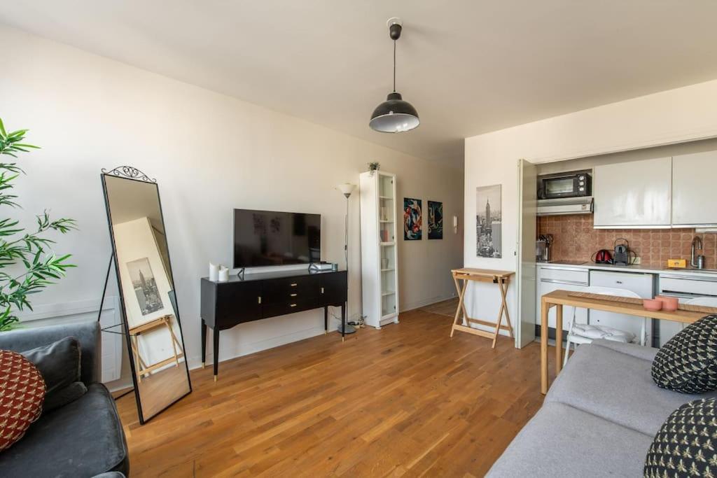 Montparnasse - Cozy Apartment In Montparnasse District Parigi Esterno foto